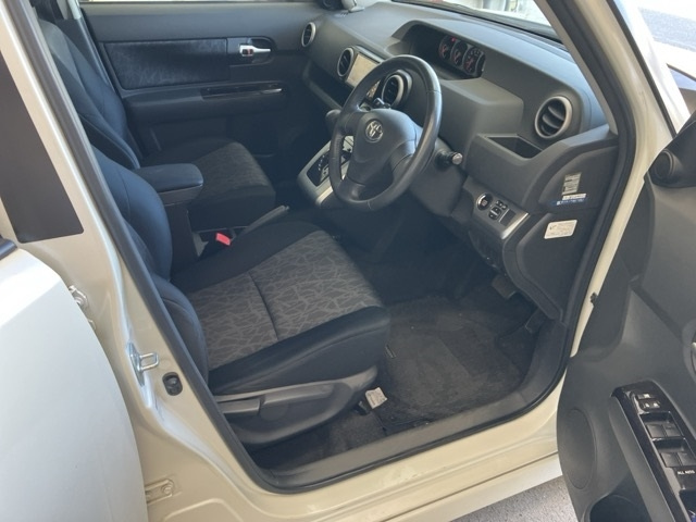 TOYOTA COROLLA RUMION 2010