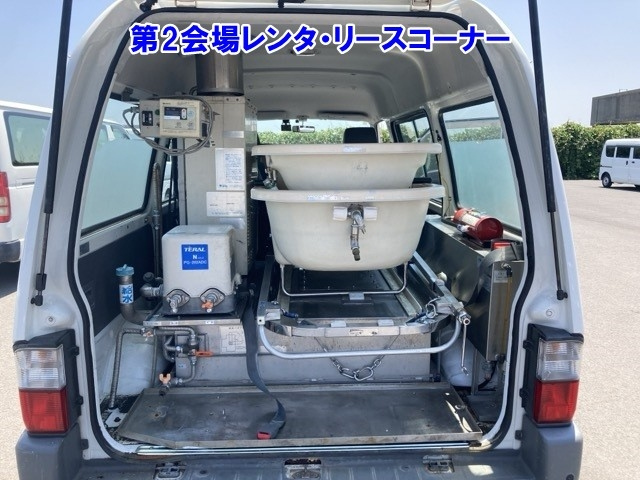 MAZDA BONGO VAN 2010