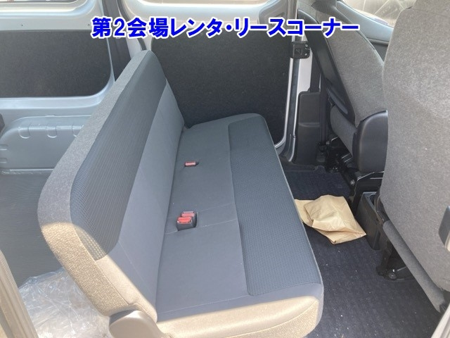 NISSAN NV200 2020