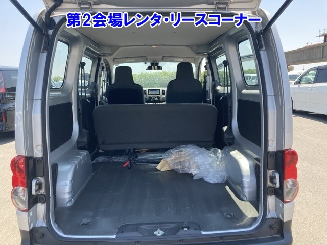 NISSAN NV200 2020