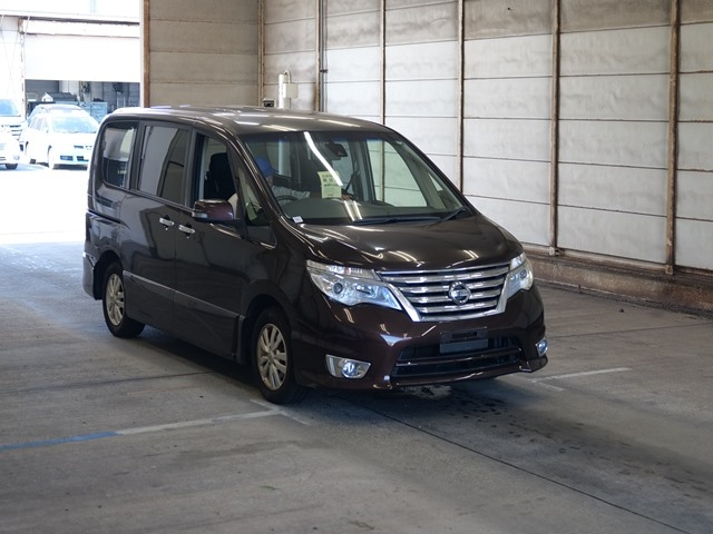 NISSAN SERENA 2015