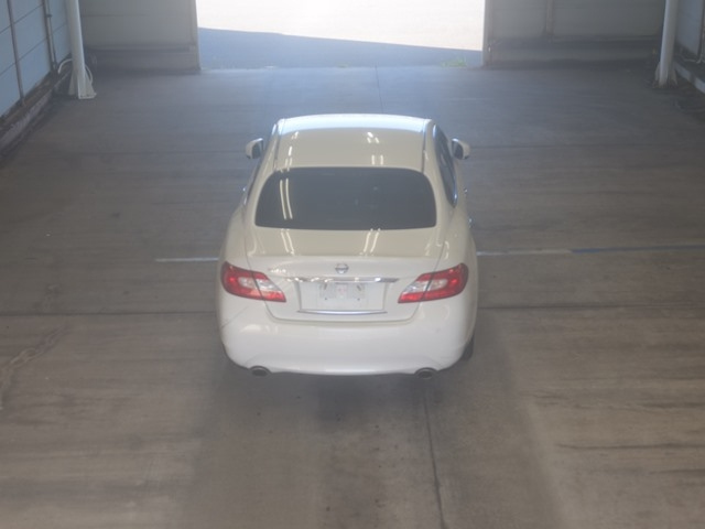 NISSAN FUGA 2014