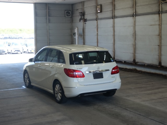 MERCEDES BENZ B CLASS 2014