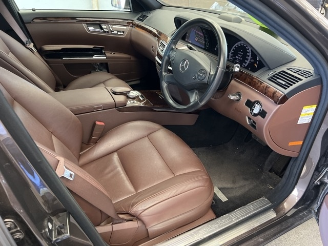 MERCEDES BENZ S CLASS 2011