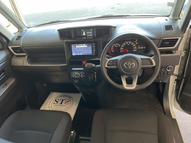 TOYOTA ROOMY 2022