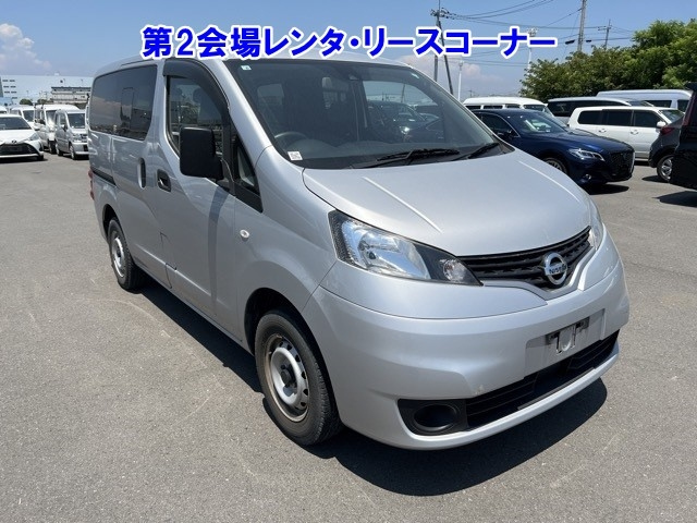 NISSAN NV200 2020