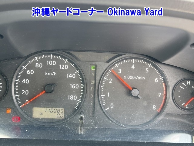 NISSAN CARAVAN BUS 2009
