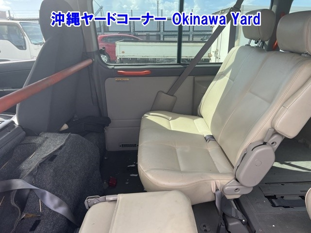 NISSAN CARAVAN BUS 2009