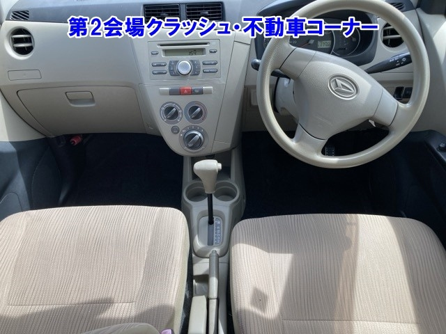 DAIHATSU MIRA 2010
