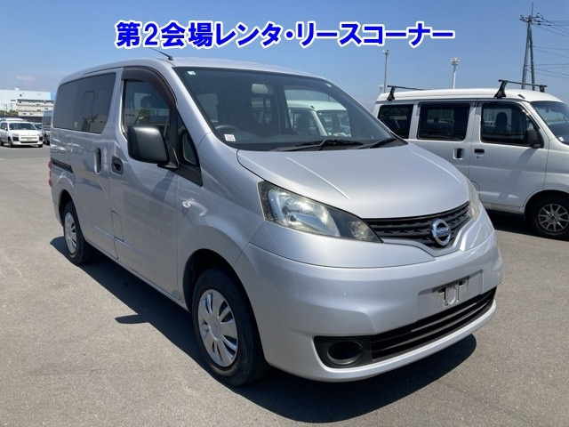 NISSAN NV200 2017