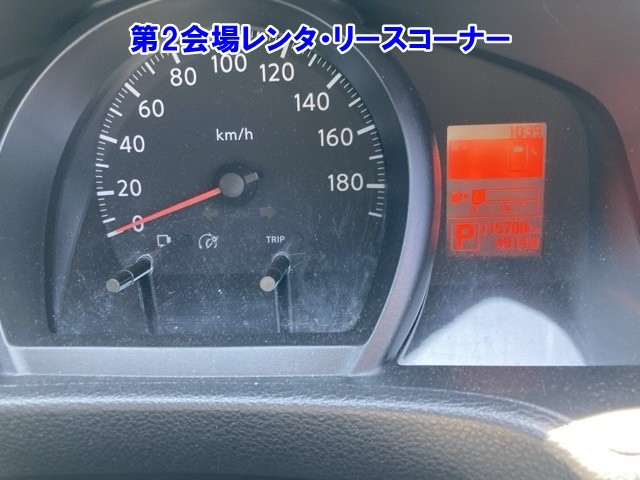 NISSAN NV200 2017