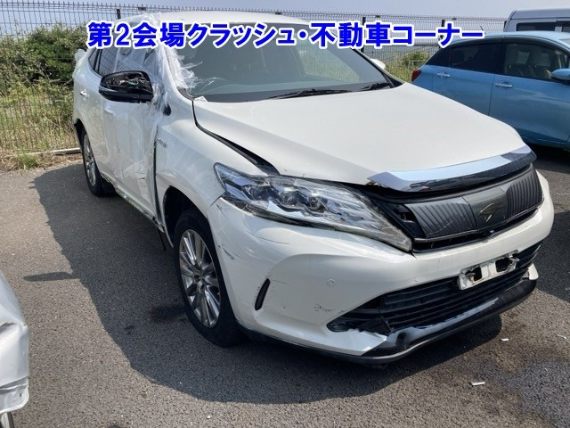 TOYOTA HARRIER 2017