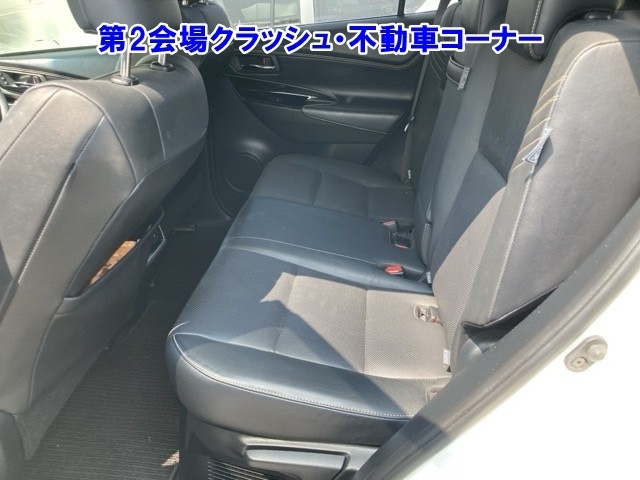 TOYOTA HARRIER 2017