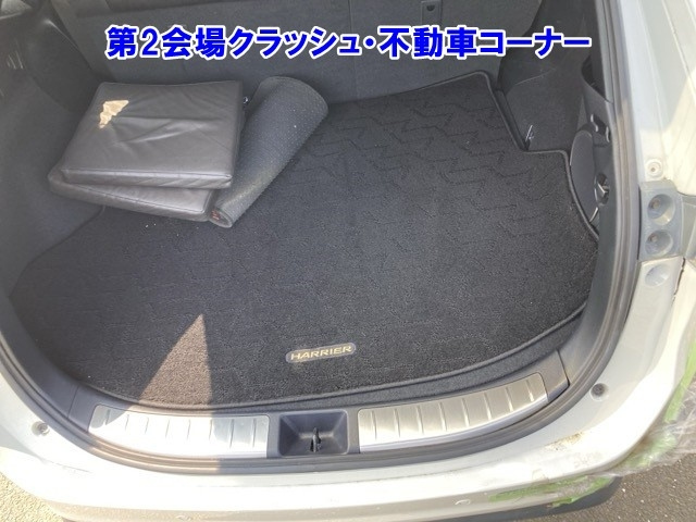 TOYOTA HARRIER 2017