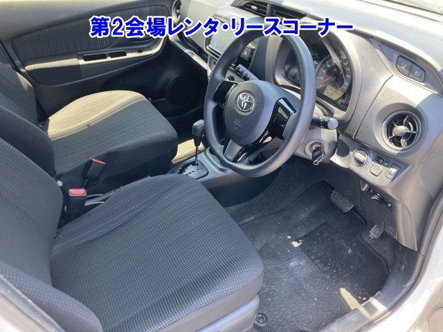 TOYOTA VITZ 2018