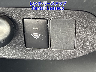 TOYOTA VITZ 2019