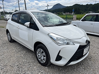 TOYOTA VITZ 2019