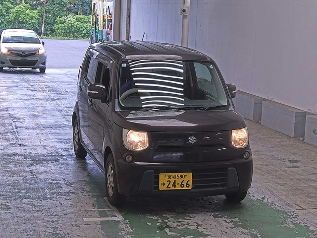 SUZUKI MRWAGON 2011