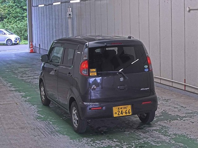 SUZUKI MRWAGON 2011