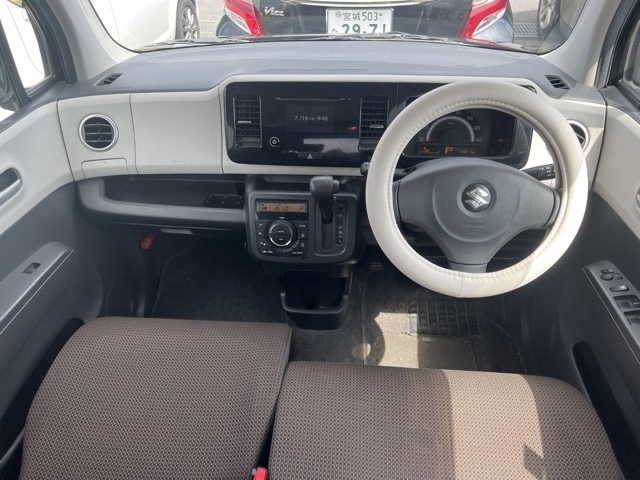 SUZUKI MRWAGON 2011