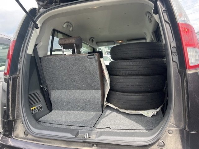 SUZUKI MRWAGON 2011