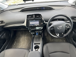 TOYOTA PRIUS 2019