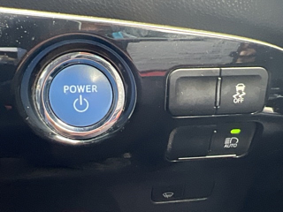 TOYOTA PRIUS 2019