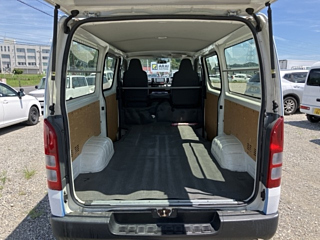 TOYOTA HIACE VAN 2016