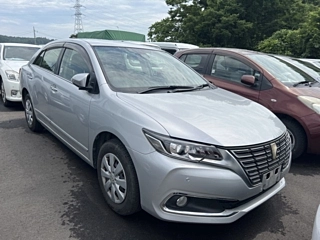 TOYOTA PREMIO 2018