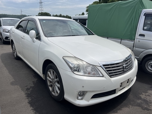 TOYOTA CROWN 2012