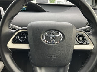 TOYOTA PRIUS 2018