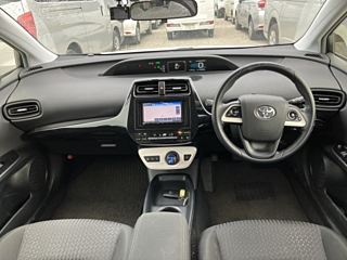 TOYOTA PRIUS 2018