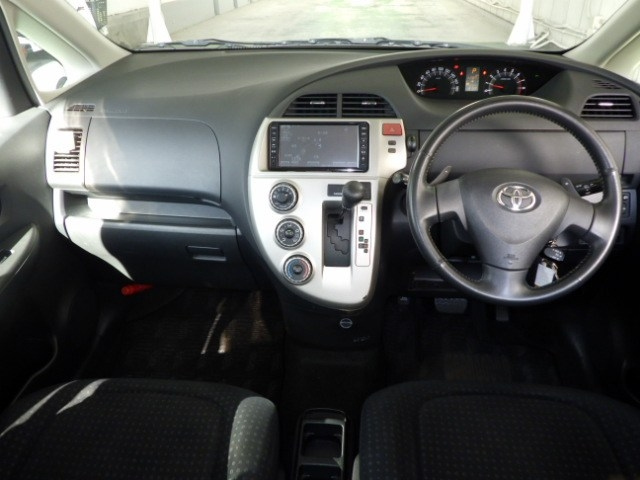 TOYOTA RACTIS 2009