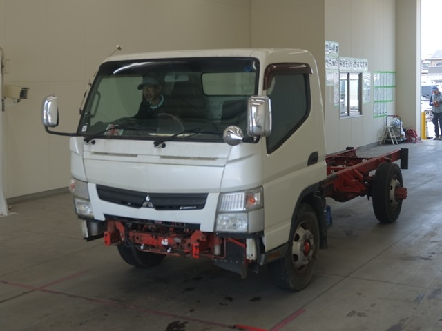 MITSUBISHI CANTER 2012