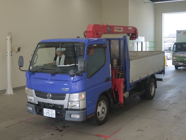 NISSAN ATLAS 2013