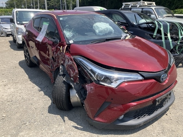 TOYOTA C-HR 2017