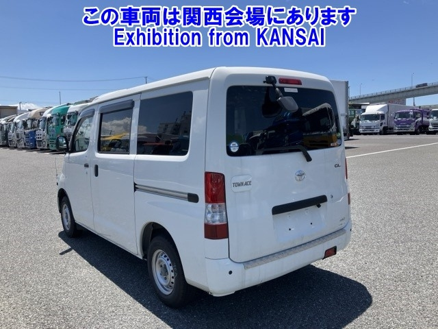 TOYOTA TOWN ACE VAN 2017