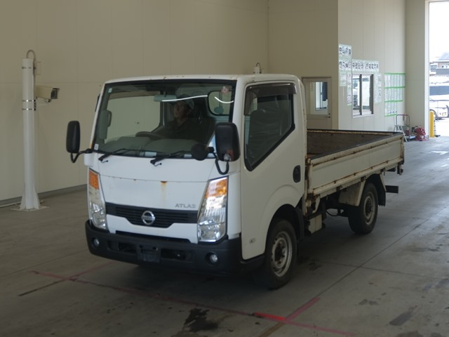 NISSAN ATLAS 2009