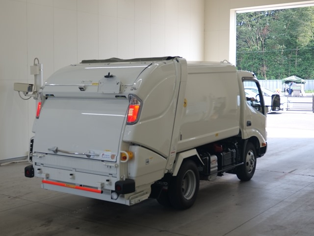 HINO DUTRO 2023