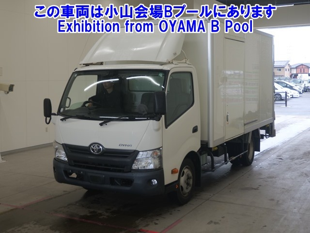 TOYOTA DYNA 2019