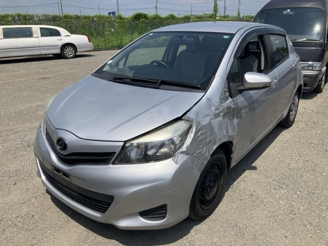 TOYOTA VITZ 2012