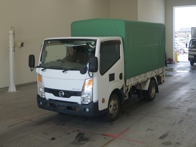 NISSAN ATLAS 2011