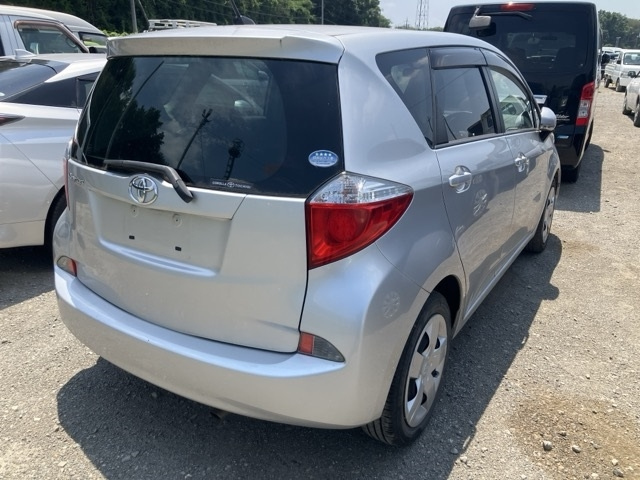 TOYOTA RACTIS 2012