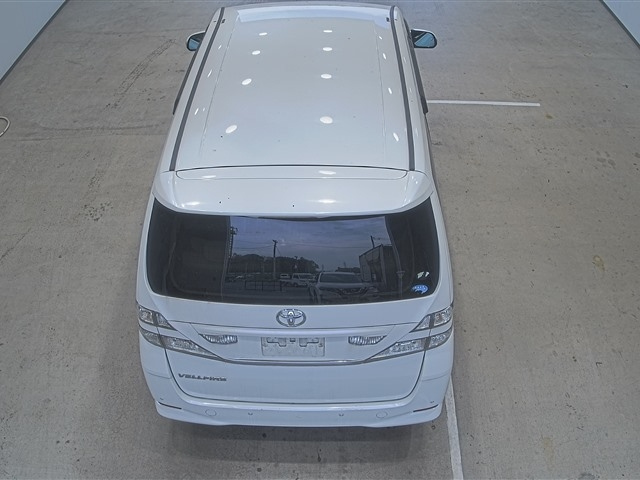TOYOTA VELLFIRE 2009