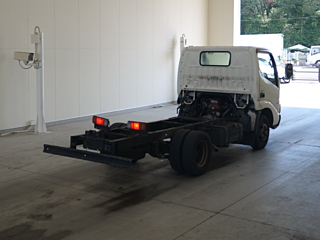 TOYOTA DYNA 2009