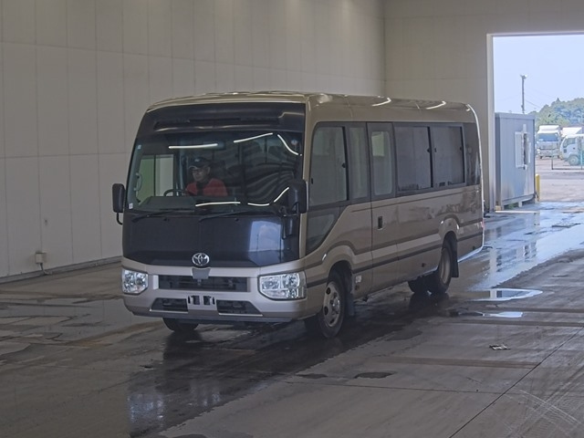 TOYOTA COASTER 2018