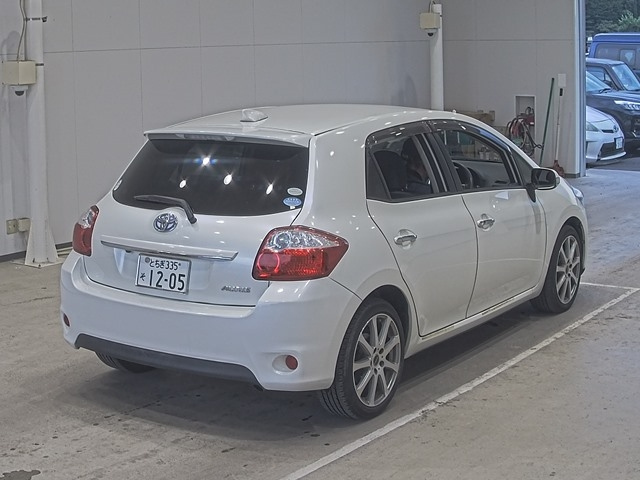 TOYOTA AURIS 2011