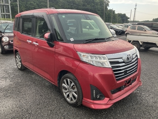 TOYOTA ROOMY 2018