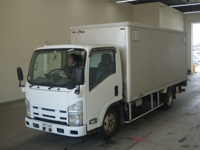 ISUZU ELF 2010