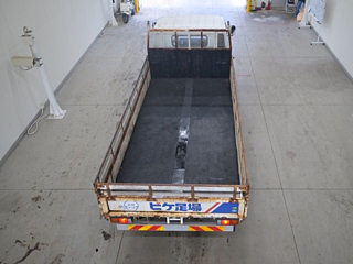 MITSUBISHI CANTER 2011